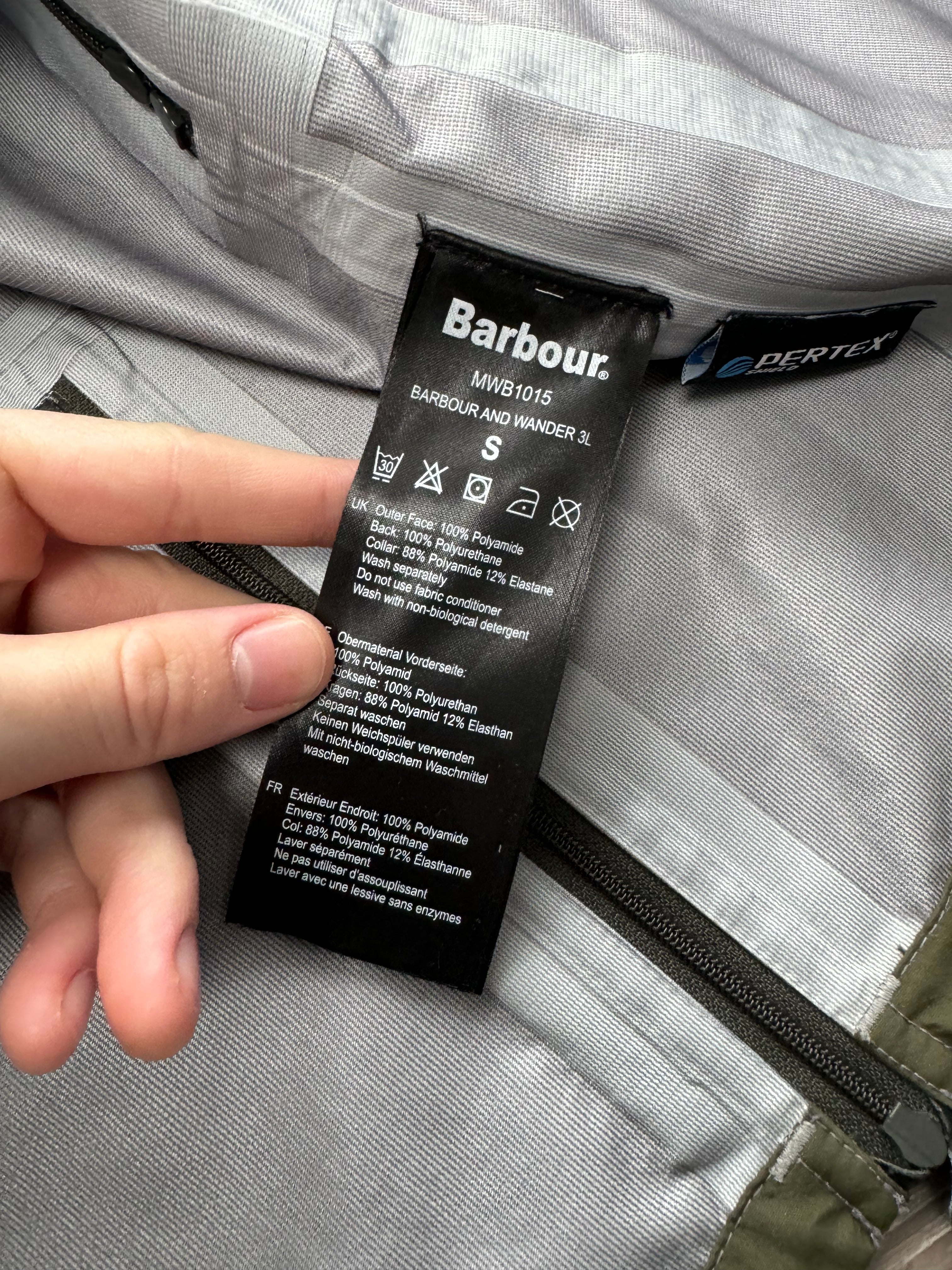 Barbour X And Wander 3L Hooded Jacket - Small
