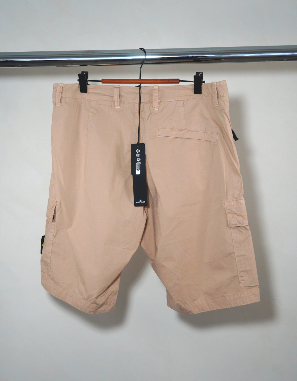 Stone Island Bermuda Cargo Shorts - Cream