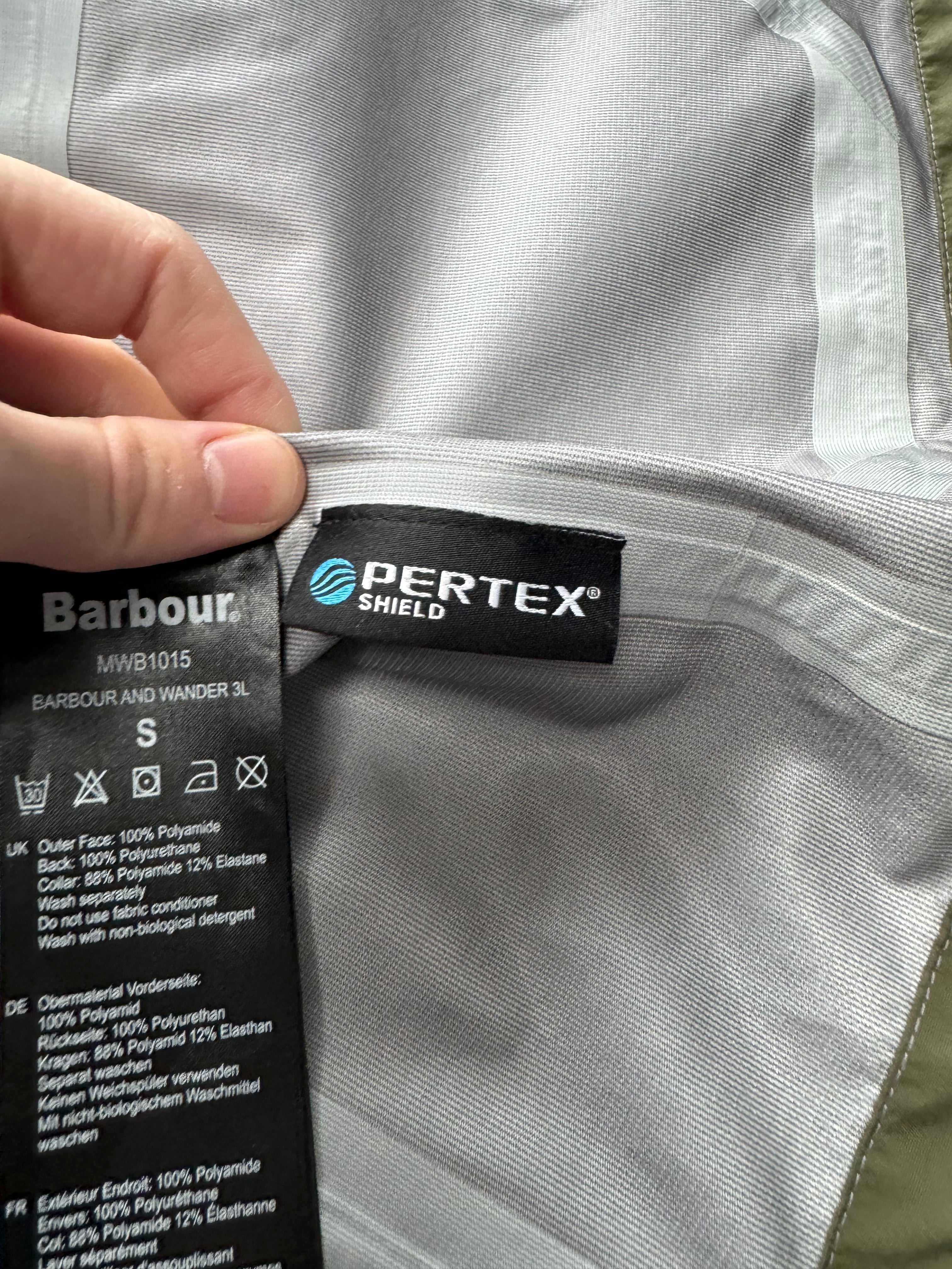 Barbour X And Wander 3L Hooded Jacket - Small