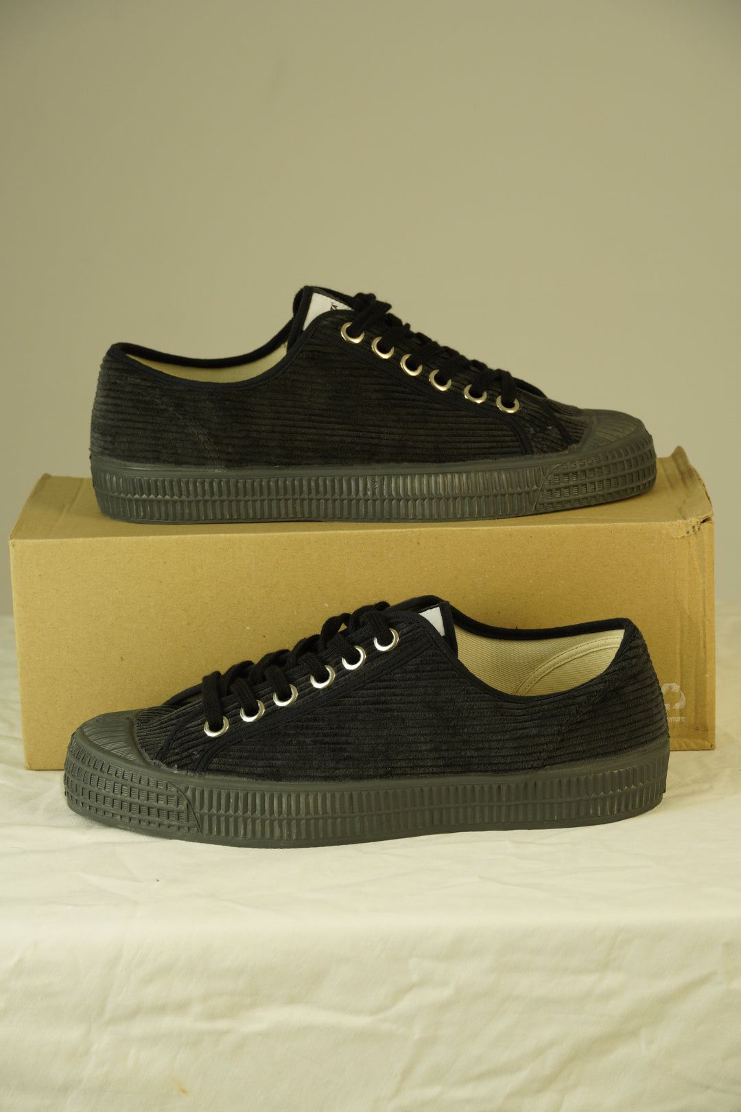Novesta ‘Star Master’ Black Corduroy Trainers