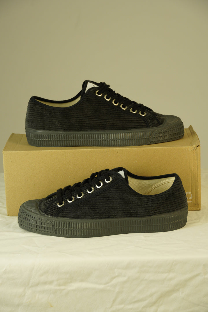 Novesta ‘Star Master’ Black Corduroy Trainers