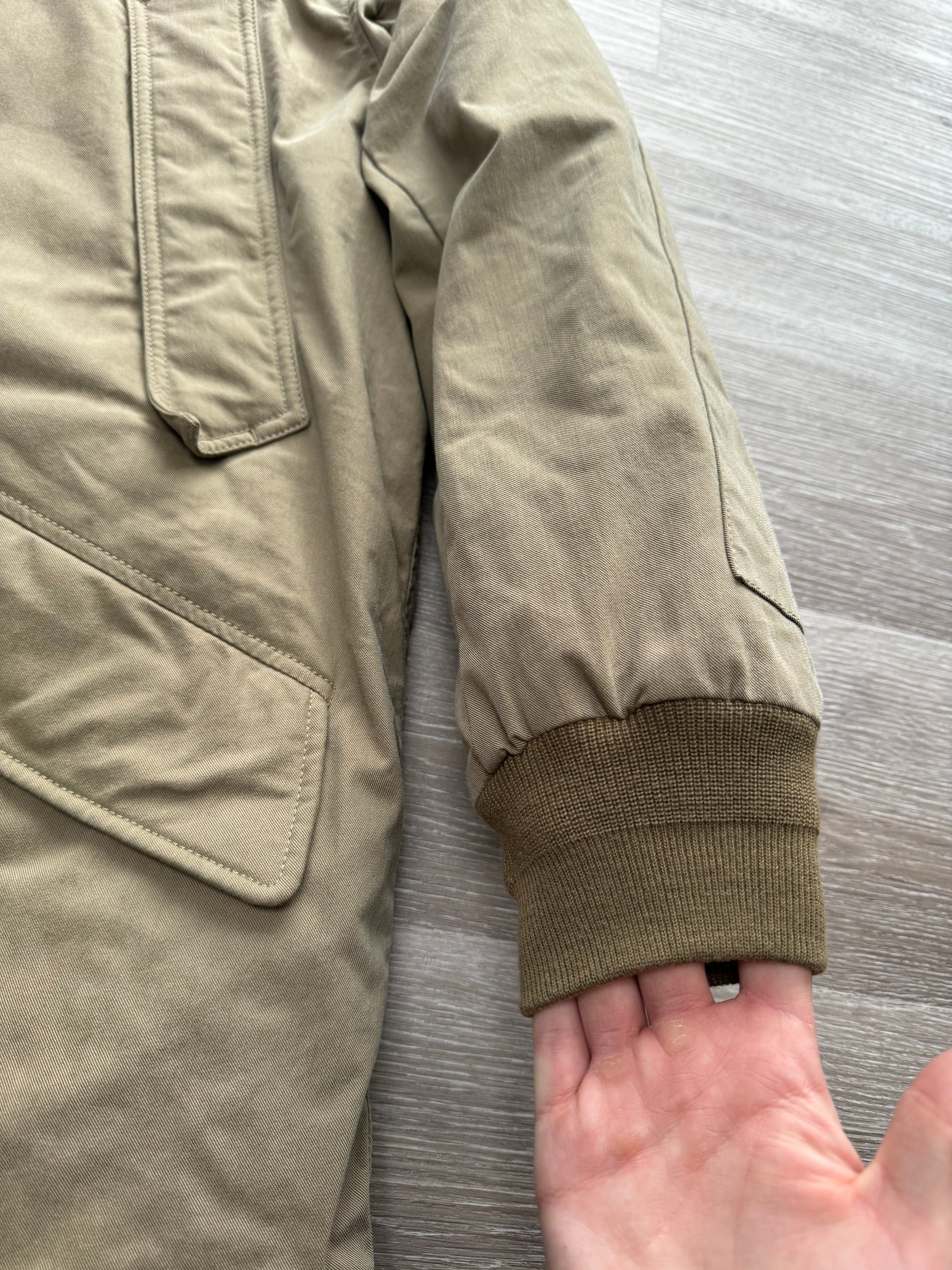 Beams Plus B-9 Down Jacket - Medium